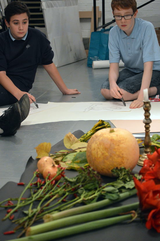 Autumn still life: Teenagers at AccessArt's Experimental Drawing Class engage with still life