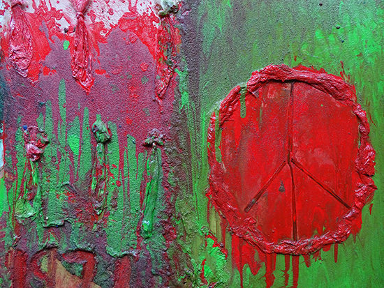 Wins art books and paints.