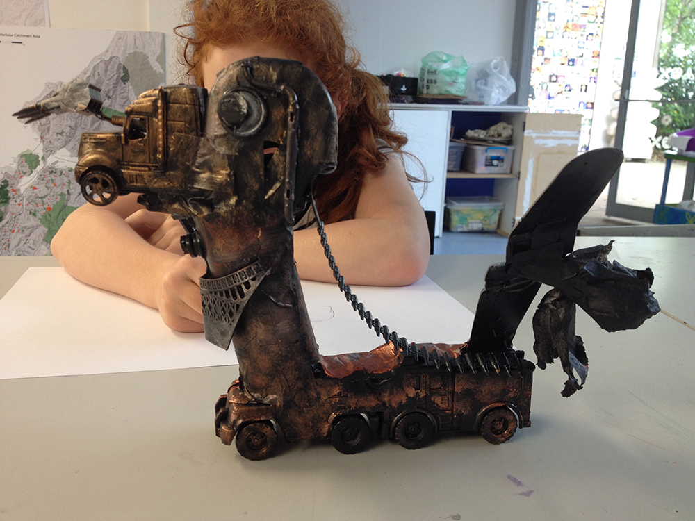 Making Steampunk Robot Sculptures