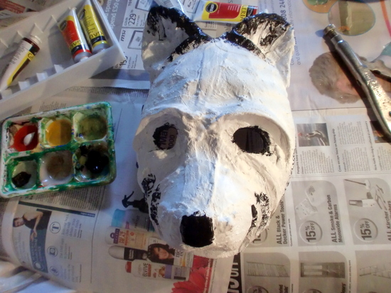 Making a sculptural mask using modroc. Can be adapted for creating costumes for plays or performances, or historical events.
