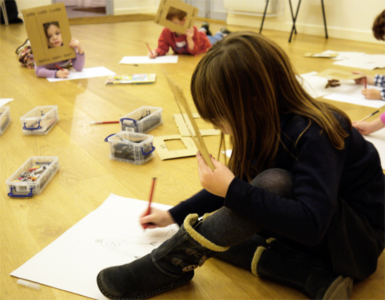 Using a viewfinder to compose your drawing Drawing storyboards