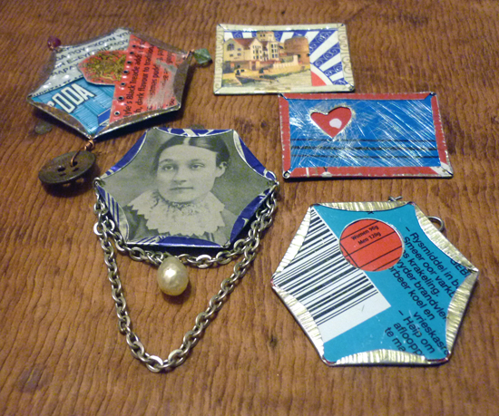 Scrap metal graphic-art badges making metal badges