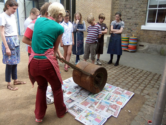 Ursula Kelly takes 12-15 year olds on a two day creative relief printmaking project of monumental scale and ambition.