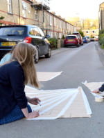 Students from AccessArt's Experimental Drawing Class drawing the street