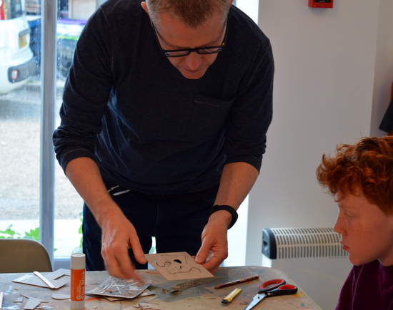 Andy Mckenzie working with students from AccessArt's Experimental Drawing Class, Cambridge