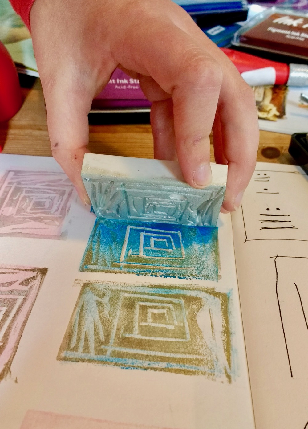 AccessArt can help you develop your teaching Whether within a school or community setting, AccessArt members are able to ask for advice re planning of sessions.
