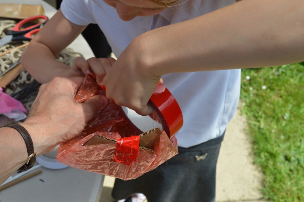 Combining and binding... exploring materials at Ridgefield Primary school - SC