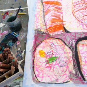 Create colourful and large scale mixed media drawings