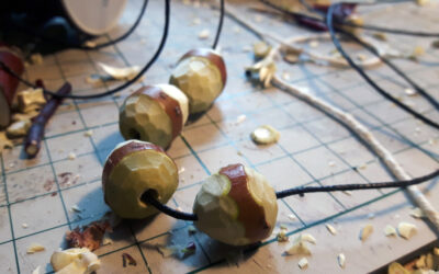 Mostyn reflects on his experience working with a particular natural material – dogwood – and the outcomes created by Mostyn himself and his workshop participants.