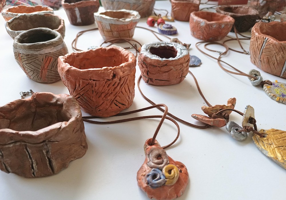 Clay Pinch Pots and Pendants Inspired By Stone Age Pots by Charlotte Puddephatt