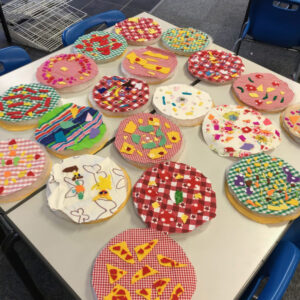 Anna Campbell Art club cafe - fabric pizzas
