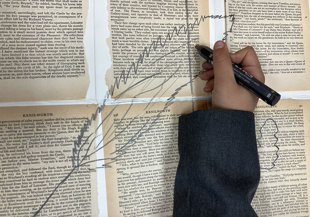 Graphite Drawing of a Leaf at MMPS by Tobi Meuwissen